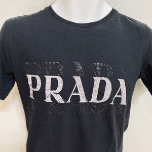 PRADA ITALY STYLISH BLACK T-SHIRT TRENDY MENS SIZE EXTRA SMALL NEW NO TAGS.